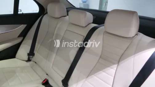 مرسيدس E 350 2018 أسود مستعملة للبيع - 10