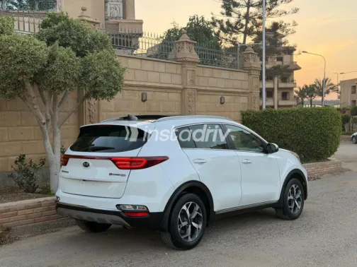 كيا سبورتاج 2020 أبيض مستعملة للبيع - 3