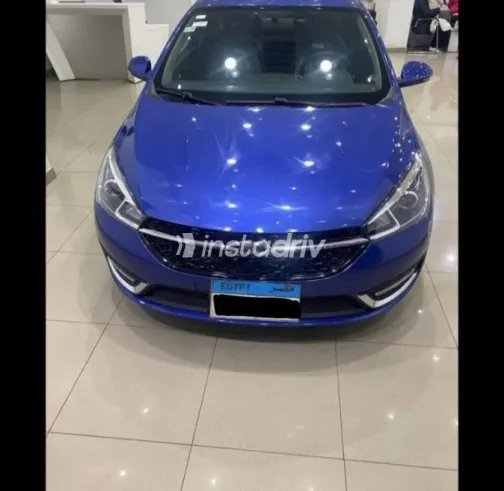 شيرى اريزو 5 2021 أبيض مستعملة للبيع - 2