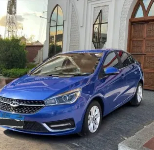 شيرى اريزو 5 2021 أبيض مستعملة للبيع