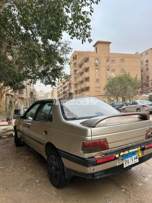Peugeot 405 2003 White Used for Sale - 3