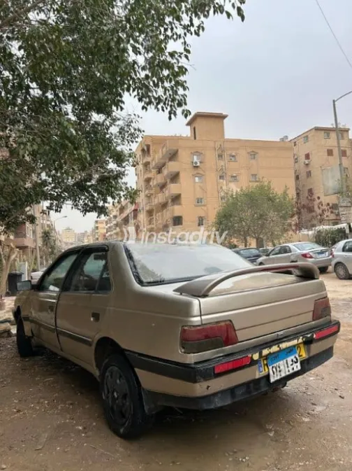 Peugeot 405 2003 White Used for Sale - 5