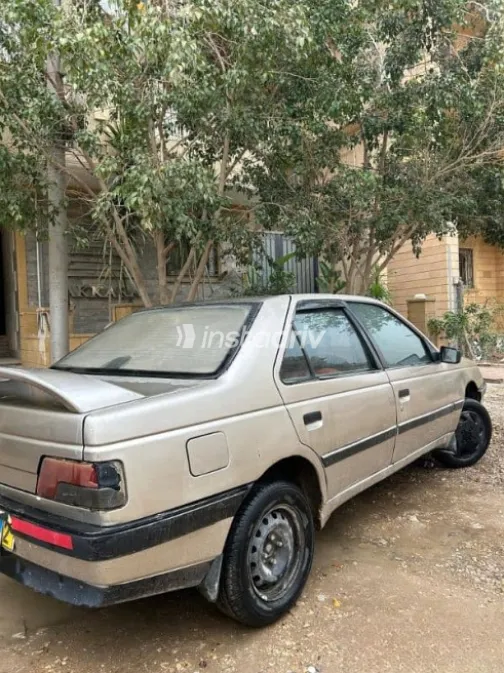 Peugeot 405 2003 White Used for Sale - 10