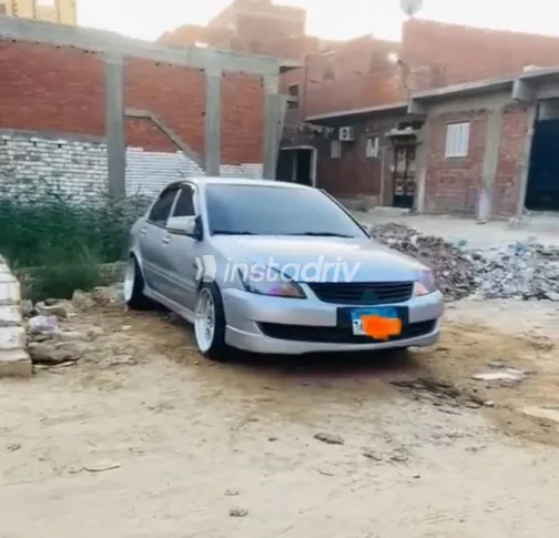 ميتسوبيشي لانسر 2006 فضي مستعملة للبيع - 2