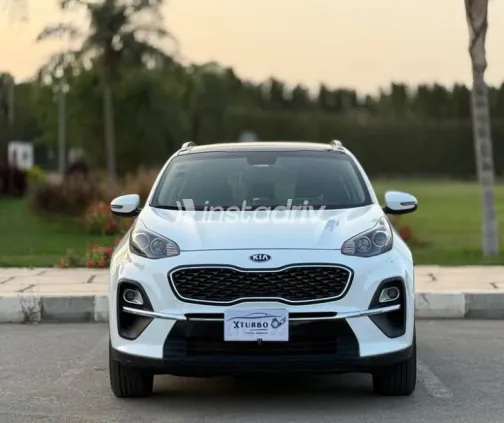 كيا سبورتاج 2021 أبيض مستعملة للبيع - 3