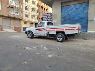 نيسان بيك اب 2002 أبيض مستعملة للبيع