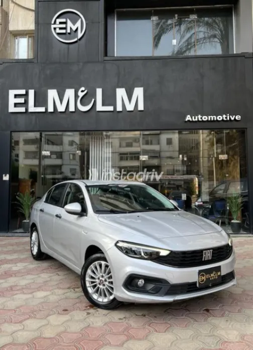 Fiat Tipo 2021 Silver Used for Sale - 1