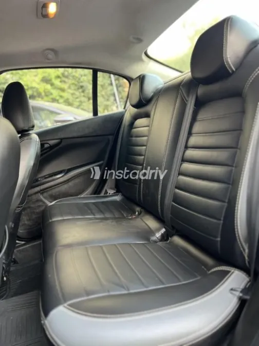 Fiat Tipo 2021 Silver Used for Sale - 4