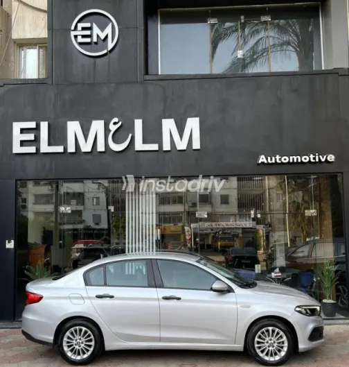 Fiat Tipo 2021 Silver Used for Sale - 6