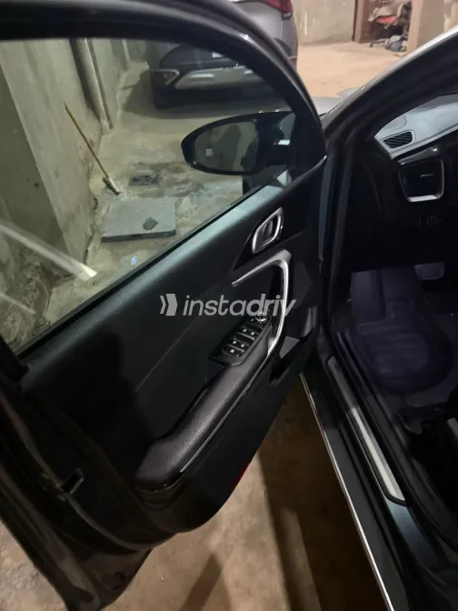 Kia Xceed 2025 Blue Used for Sale - 2
