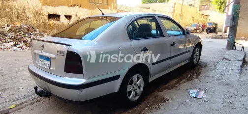 سكودا اوكتافيا A4 2000 فضي مستعملة للبيع - 5
