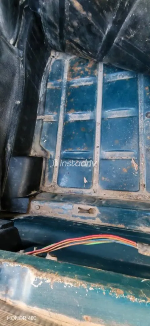 لادا 2107 2002 فضي مستعملة للبيع - 9