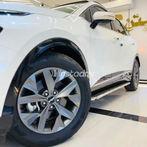 Kia Sportage 2024 White Used for Sale - 9