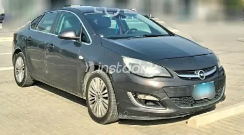 Opel Astra 2015 Gray Used for Sale - 1