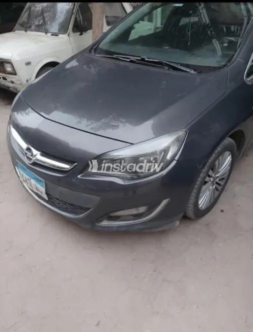 Opel Astra 2015 Gray Used for Sale - 3