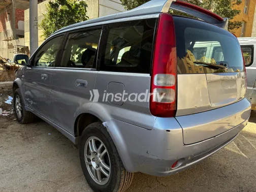 هوندا HRV 2005 فضي مستعملة للبيع - 6