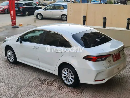 Toyota Corolla 2021 White Used for Sale - 1