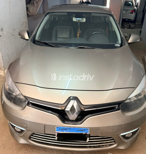 Renault Fluence 2016 Gold Used for Sale - 1