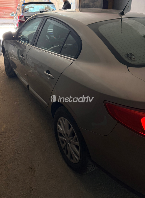 Renault Fluence 2016 Gold Used for Sale - 2