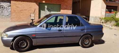 فورد اسكورت 1998 رمادي مستعملة للبيع - 1