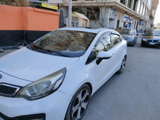 Kia Rio 2013 White Used for Sale