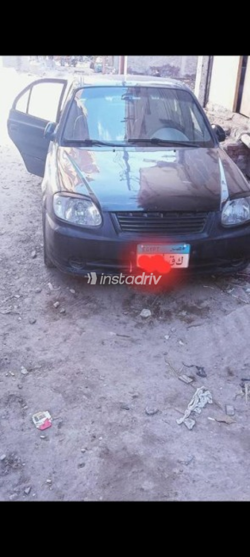 Hyundai Verna 2012 Black Used for Sale - 4