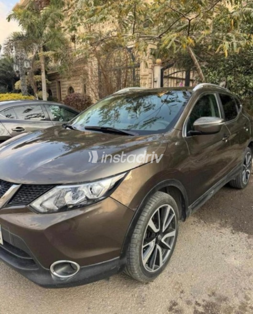 Nissan Qashqai 2017 White Used for Sale - 2