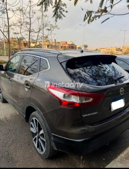 Nissan Qashqai 2017 White Used for Sale - 7
