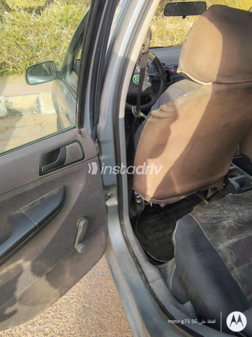 Skoda Fabia 2002 Cyan Used for Sale - 10