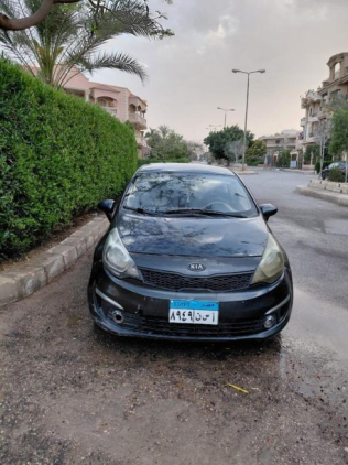 كيا ريو 2015 رمادي مستعملة للبيع