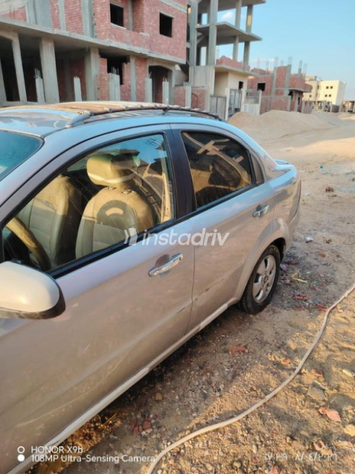 Chevrolet Aveo 2018 White Used for Sale - 1