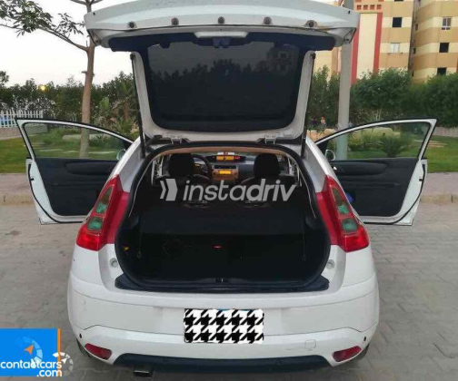 سيتروين C4 2008 أبيض مستعملة للبيع - 2