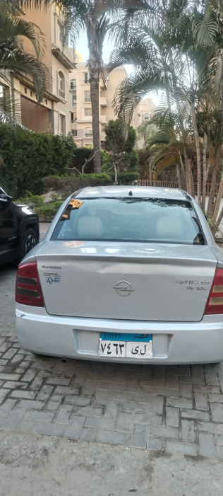 اوبل أسترا 2003 فضي مستعملة للبيع