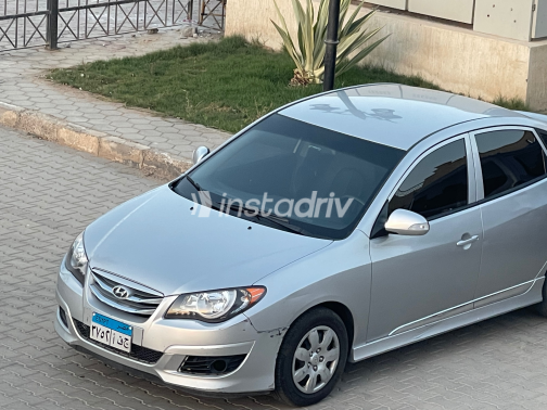 Hyundai Elantra HD 2021 Silver Used for Sale - 1