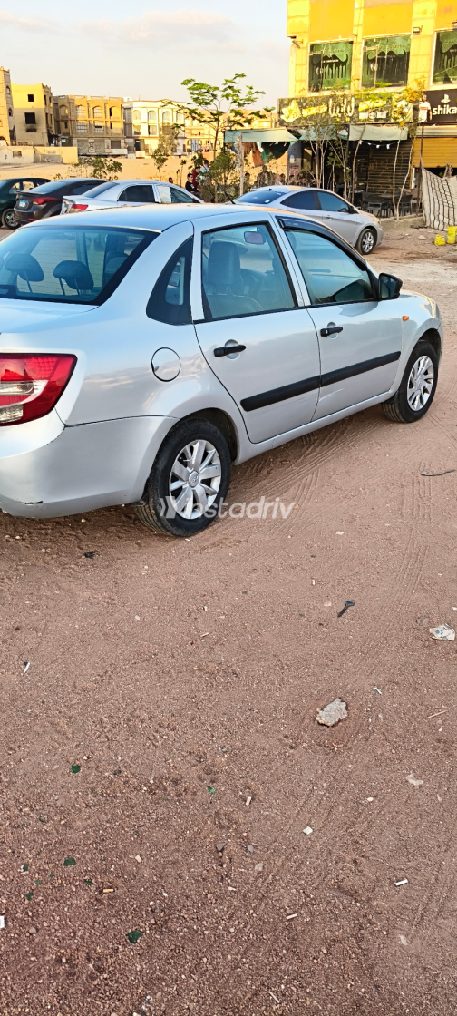 Lada Granta 2016 Silver Used for Sale - 2