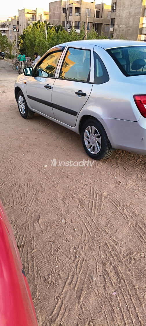 Lada Granta 2016 Silver Used for Sale - 7