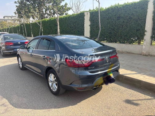 Renault Megane 2019 Gray Used for Sale - 4