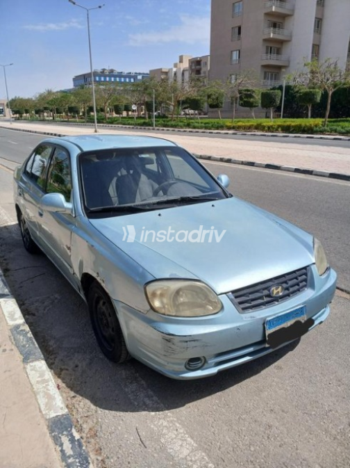هيونداي فيرنا 2007 سماوي مستعملة للبيع - 8