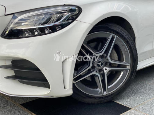 Mercedes C 180 2019 White Used for Sale - 2
