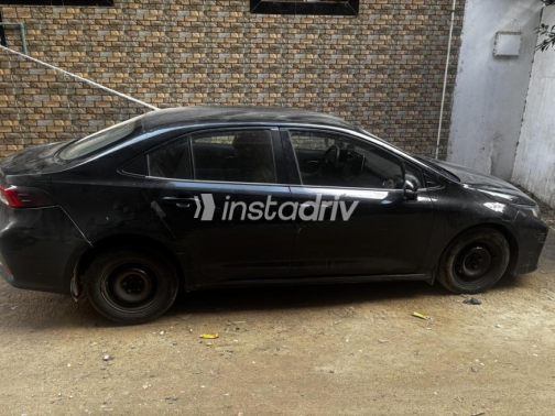 Toyota Corolla 2021 Black Used for Sale - 3