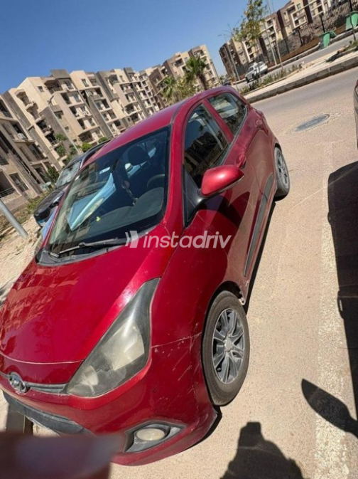 Hyundai Grand i10 2016 White Used for Sale - 6