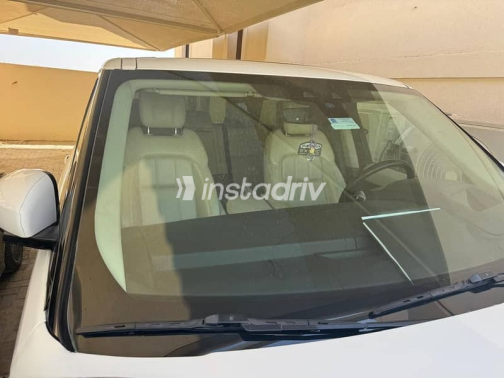 Land Rover Range Rover Sport 2021 White Used for Sale - 2