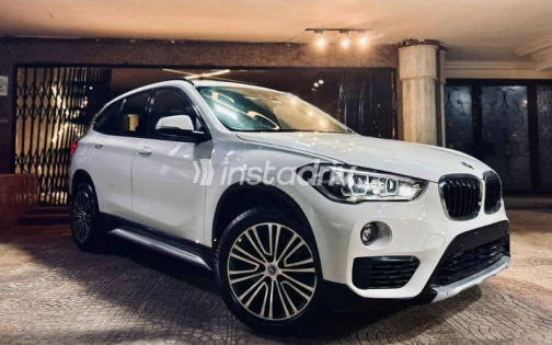 بي ام دبليو X1 2019 أبيض مستعملة للبيع - 2