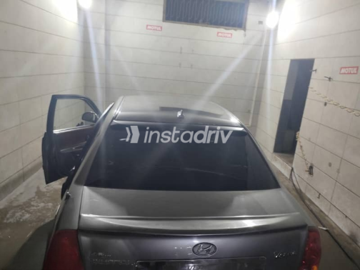 Hyundai Verna 2016 Gray Used for Sale - 3