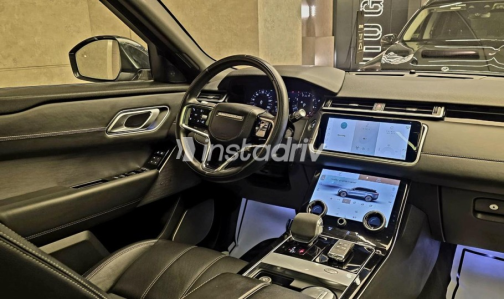 Land Rover Velar 2021 Silver Used for Sale - 2