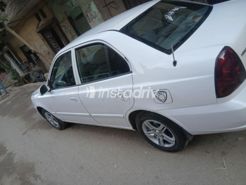 Hyundai Verna 2015 White Used for Sale - 4