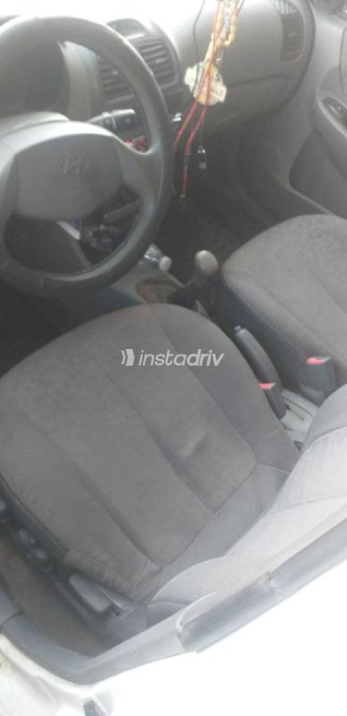 Hyundai Verna 2015 White Used for Sale - 8