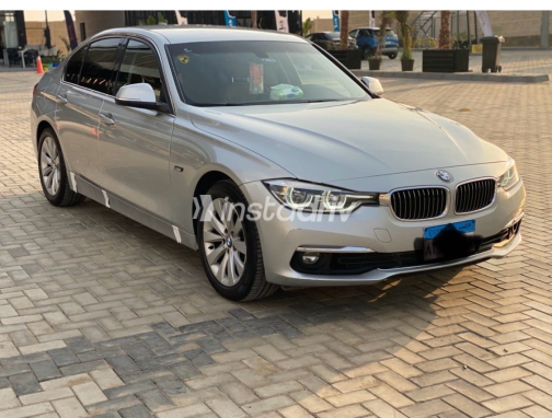 بي ام دبليو 318 2019 فضي مستعملة للبيع - 3
