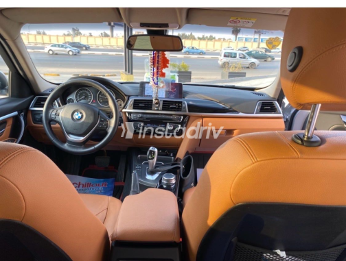 بي ام دبليو 318 2019 فضي مستعملة للبيع - 8