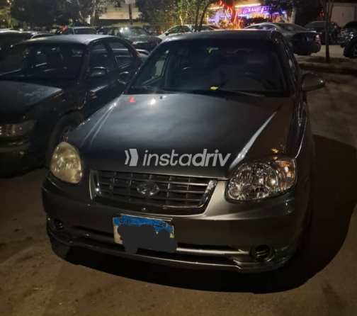 Hyundai Verna 2015 Gray Used for Sale - 4